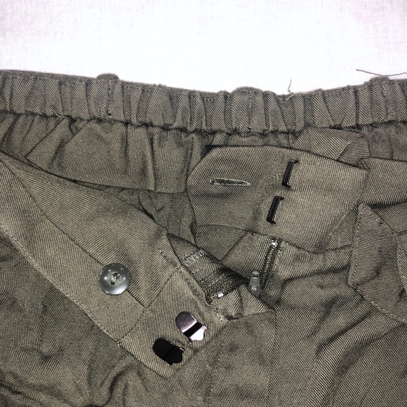 NWOT Aritzia (Talula) Lightweight Flowy Shorts - Picture 3 of 4